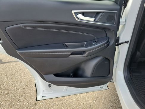 Used 2023 Ford Edge Titanium w/ Cargo Accessory Package image 15