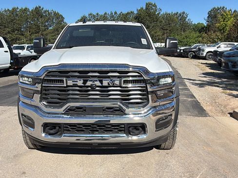 New 2026 RAM 5500 Tradesman w/ Chrome Appearance Group AWD/4WD image 3