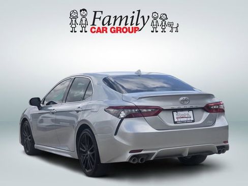 Used 2023 Toyota Camry XSE FWD image 3