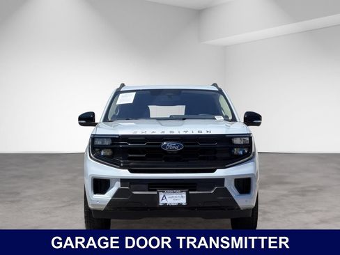 Used 2025 Ford Expedition Active AWD/4WD image 10