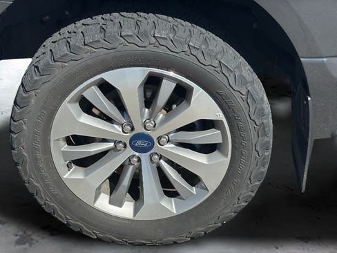 Used 2018 Ford F150 XL w/ Equipment Group 101A Mid AWD/4WD image 29
