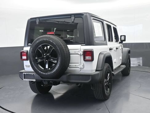 Used 2022 Jeep Wrangler Unlimited Sport AWD/4WD image 5