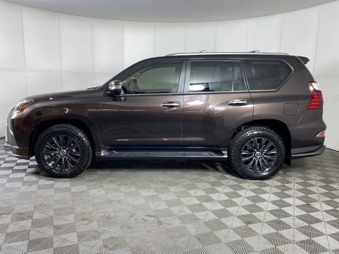 Used 2020 Lexus GX 460 Premium image 2