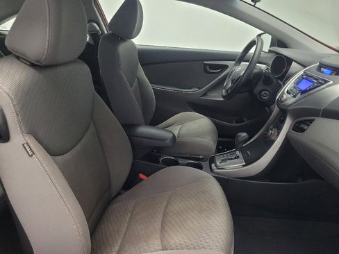 Used 2013 Hyundai Elantra image 21