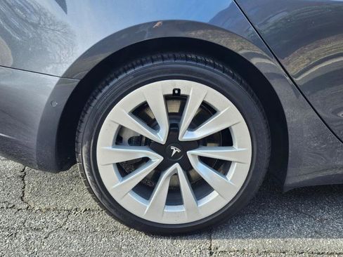 Used 2018 Tesla Model 3 Long Range image 15