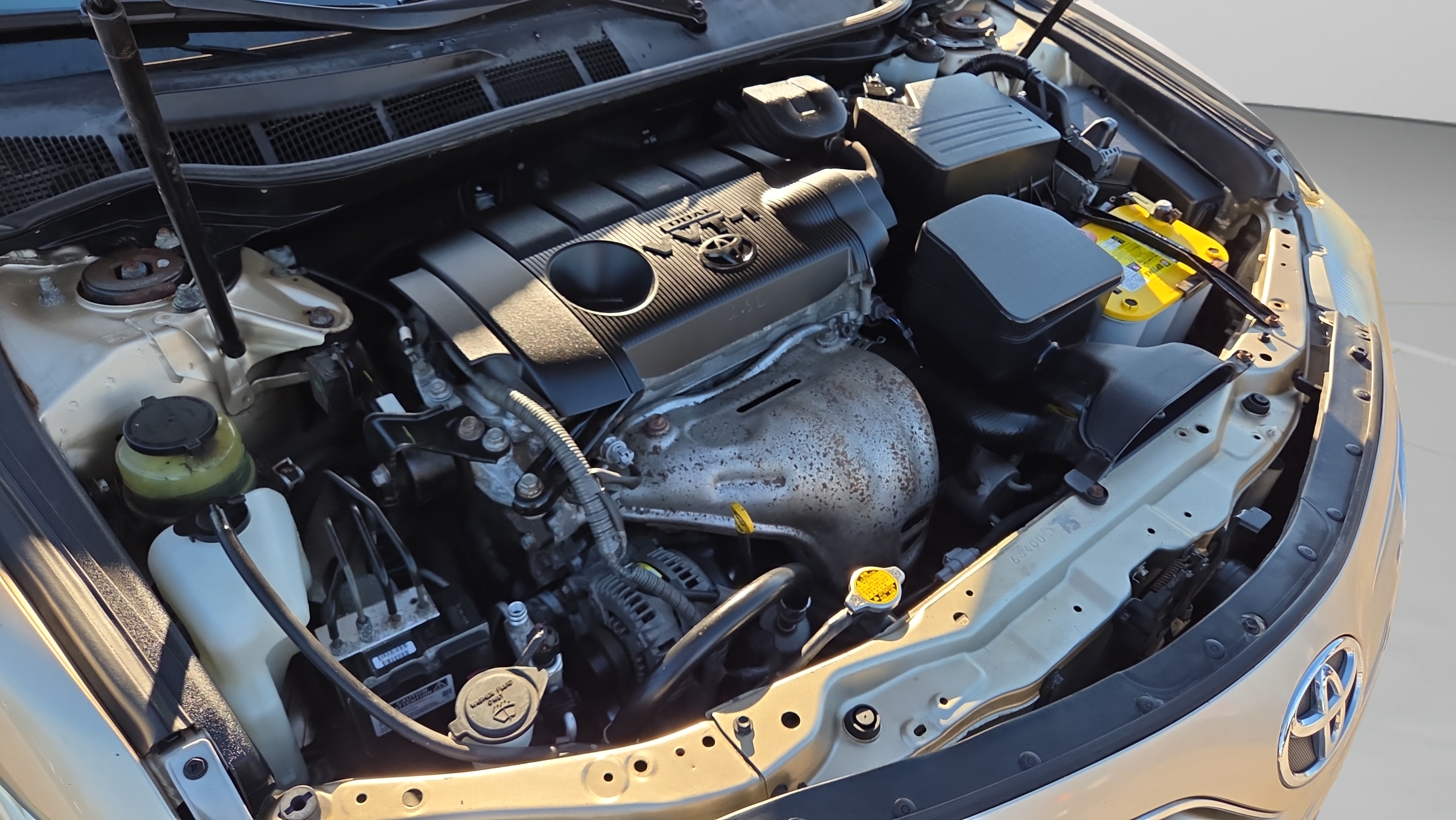 Used 2011 Toyota Camry LE w/ LE Extra-Value Pkg FWD image 18