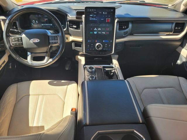 Used 2022 Ford Expedition Max Platinum AWD/4WD image 16