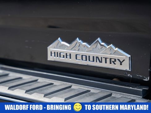 Used 2017 Chevrolet Silverado 1500 High Country image 9