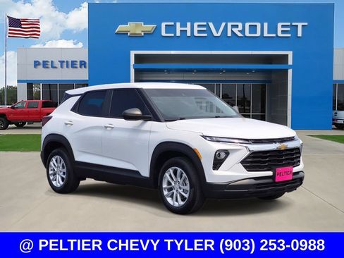 Used 2024 Chevrolet TrailBlazer LS w/ LS Convenience Package FWD image 1