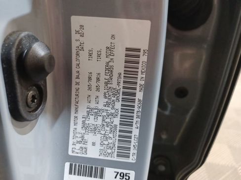 Used 2020 Toyota Tacoma TRD Off-Road w/ TRD Premium Off Road Package image 27