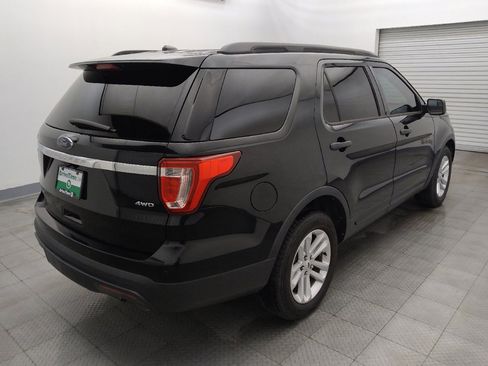 Used 2017 Ford Explorer 4WD image 9