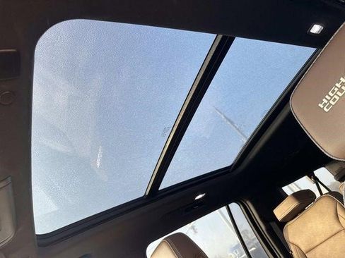 Certified 2024 Chevrolet Suburban High Country image 14