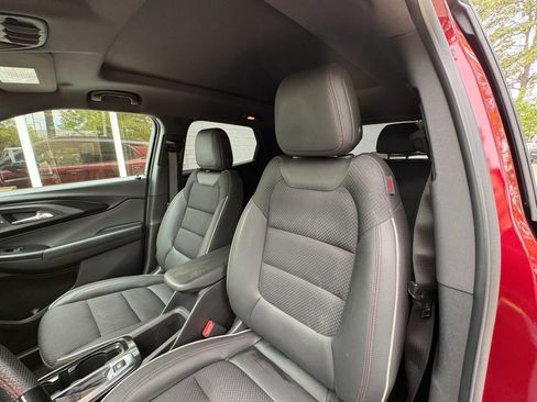 Used 2023 Chevrolet TrailBlazer RS w/ Sun and Liftgate Package image 25