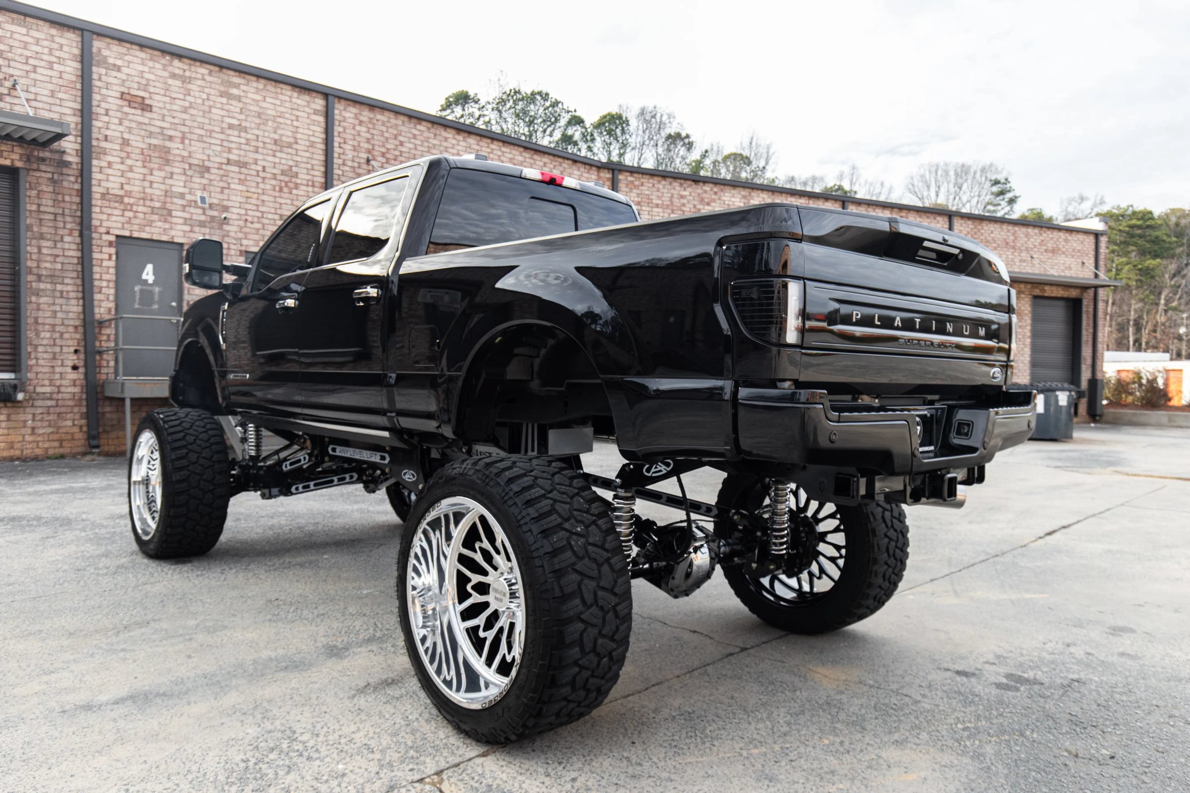 Used 2022 Ford F350 Platinum AWD/4WD image 14