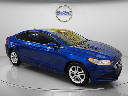 Used 2018 Ford Fusion SE w/ Fusion SE Technology Package image 8