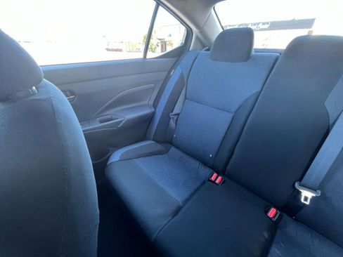 Used 2025 Nissan Versa SV image 37