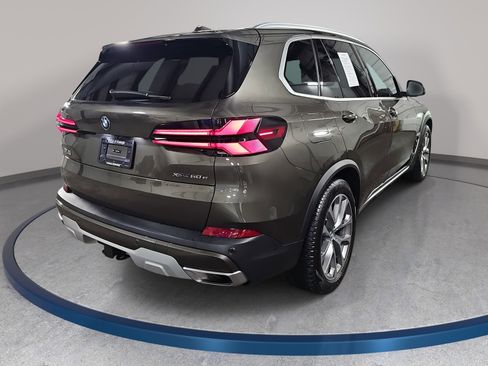 Certified 2024 BMW X5 xDrive50e w/ Premium Package image 8