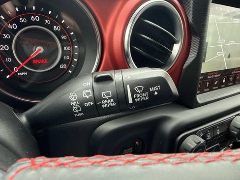 Used 2019 Jeep Wrangler Unlimited Rubicon AWD/4WD image 40