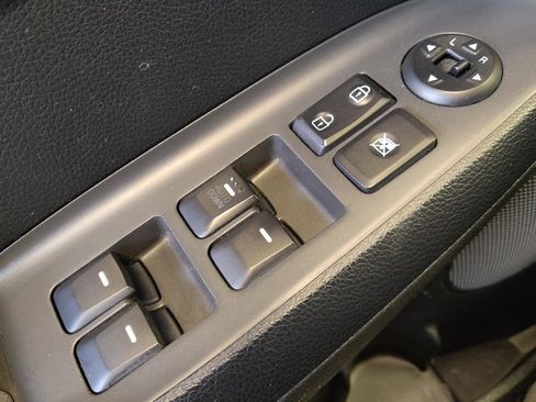 Used 2017 Kia Forte LX image 27