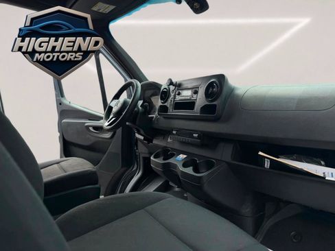 Used 2019 Mercedes-Benz Sprinter 170 image 15