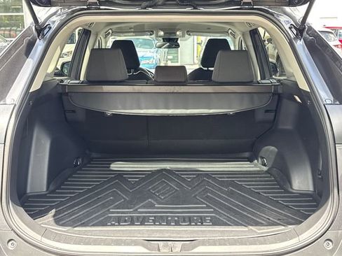 Used 2025 Toyota RAV4 XLE FWD image 12