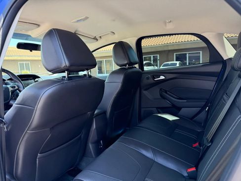 Used 2013 Ford Focus Titanium w/ Titanium Handling Pkg FWD image 13
