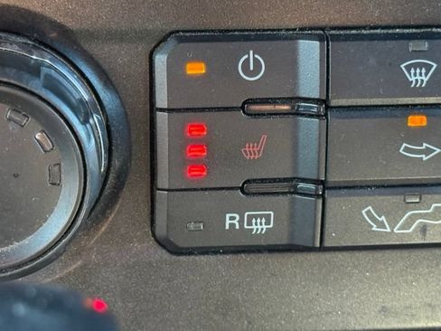 Used 2019 Ford F150 XLT w/ Equipment Group 302A Luxury AWD/4WD image 24