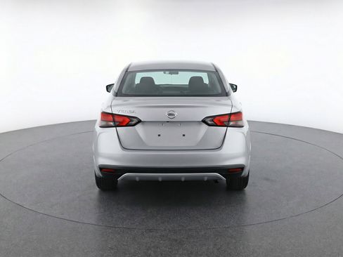 Used 2025 Nissan Versa SV FWD image 7