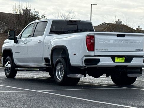 Used 2022 Chevrolet Silverado 3500 High Country image 3