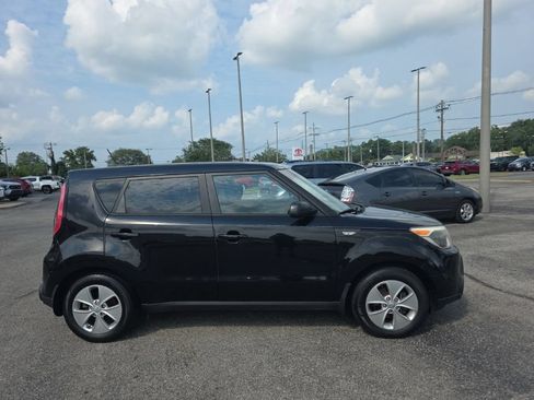 Used 2014 Kia Soul FWD image 3