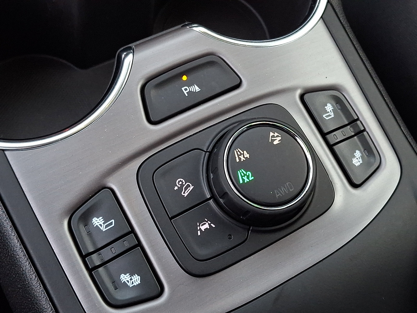 Used 2024 GMC Terrain AT4 w/ Infotainment Package II AWD/4WD image 17