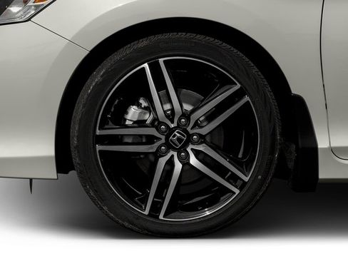 Used 2017 Honda Accord Sport image 11