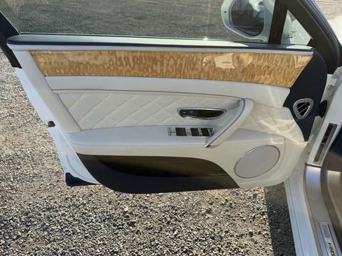 Used 2017 Bentley Flying Spur S V8 image 12