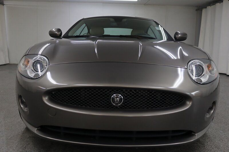 Used 2008 Jaguar XK Coupe RWD image 2