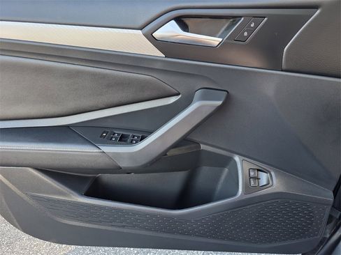 Used 2023 Volkswagen Jetta S image 25