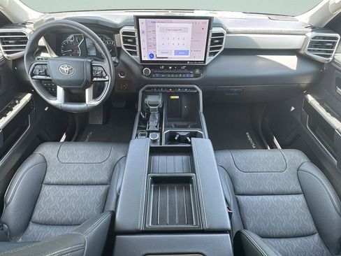 Used 2023 Toyota Tundra Limited AWD/4WD image 11