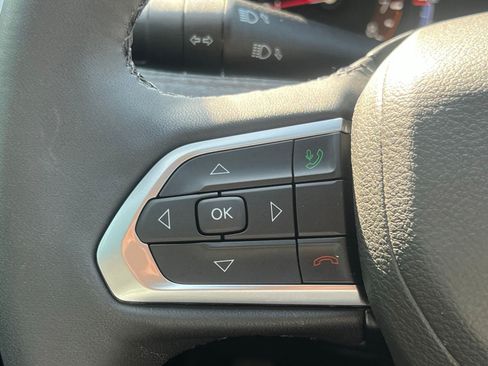 Used 2023 Jeep Compass Latitude AWD/4WD image 44