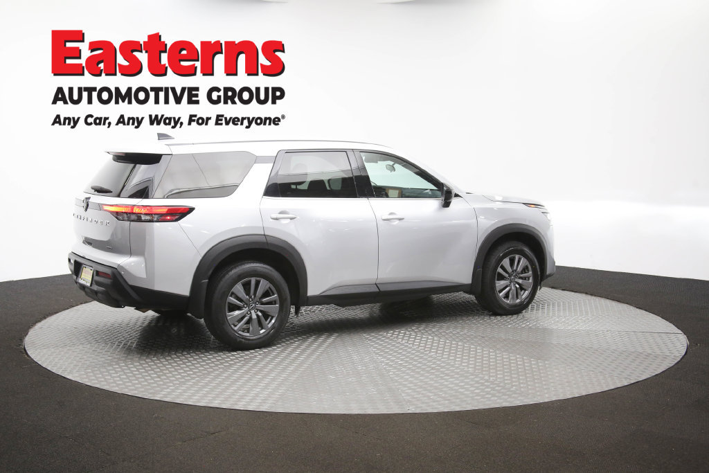 Used 2023 Nissan Pathfinder S AWD/4WD image 43