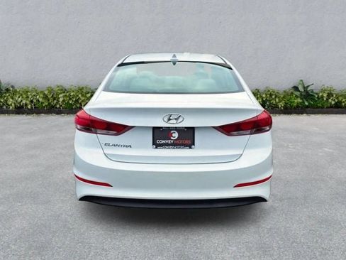 Used 2017 Hyundai Elantra SE FWD image 7