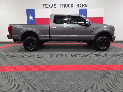 Used 2021 Ford F350 Platinum w/ Tremor Off-Road Package AWD/4WD image 14