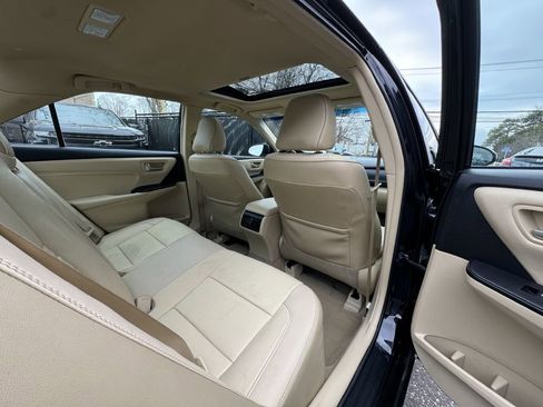 Used 2016 Toyota Camry XLE image 19