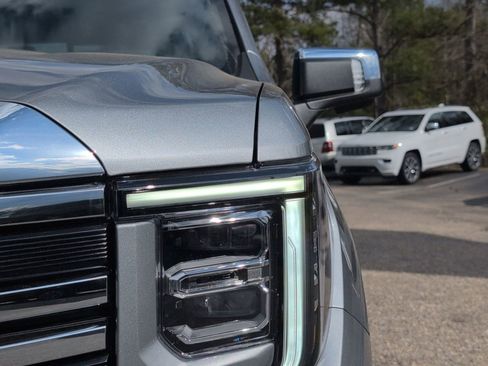 New 2026 GMC Sierra 1500 SLT w/ SLT Premium Plus Package AWD/4WD image 12