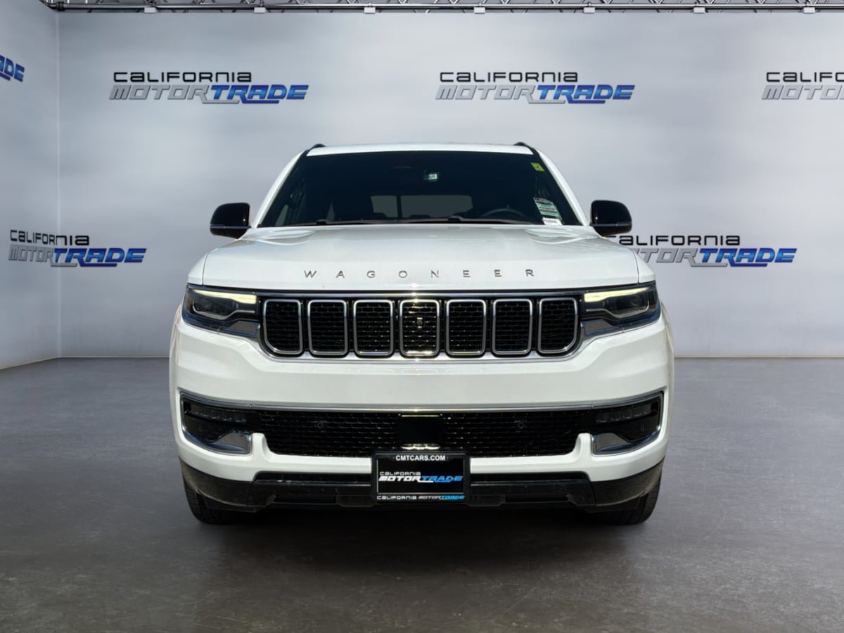 Used 2023 Jeep Wagoneer 2WD w/ Convenience Group I image 2