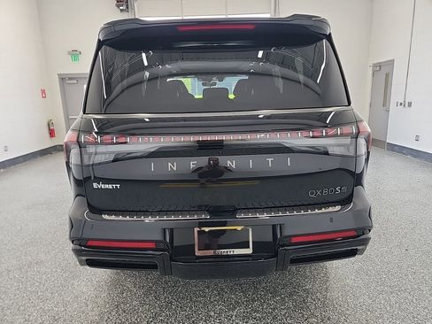 New 2026 INFINITI QX80 4WD image 5