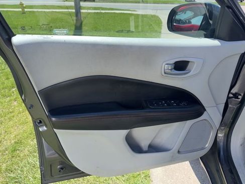 Used 2018 Jeep Compass Limited w/ Navigation Group image 13