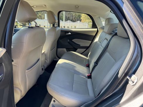 Used 2012 Ford Focus SEL image 12