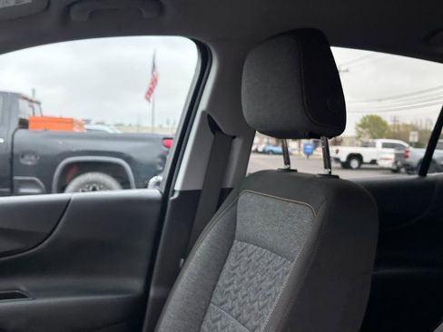 Used 2023 Chevrolet Equinox LT image 11