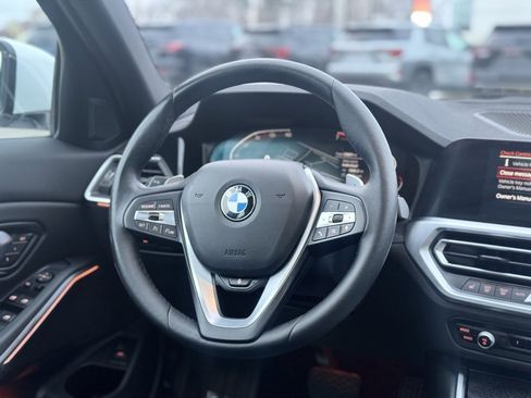 Used 2022 BMW 330i xDrive Sedan w/ Premium Package image 14