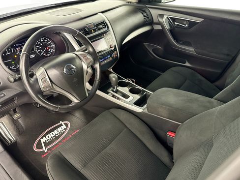 Used 2014 Nissan Altima 2.5 SV FWD image 5