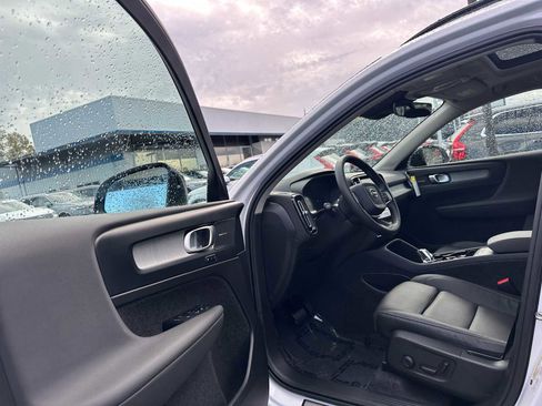 New 2026 Volvo XC40 B5 Ultra w/ Climate Package image 20